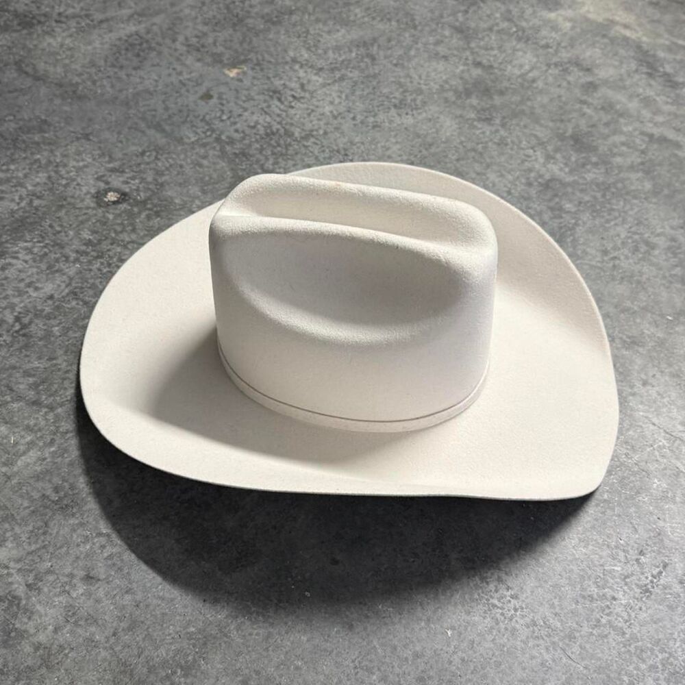 American-vintage Women's Cream and White Hat